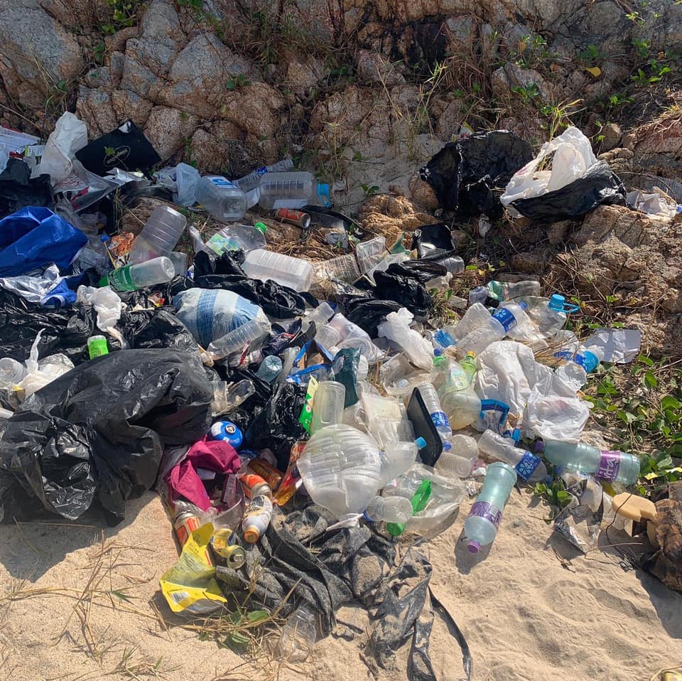 有網民於蒲台島發現有大量露營垃圾被棄置在沙灘。FB圖片
