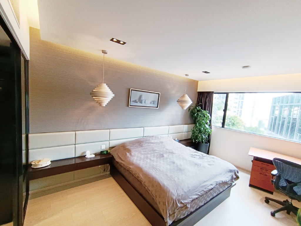 ■主人套房空間寬敞，易於擺放寢具。