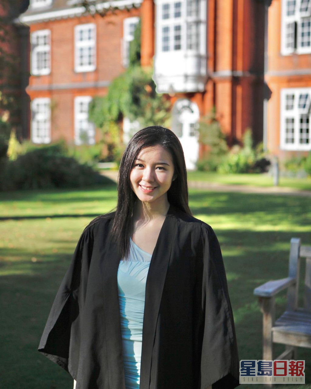 麥明詩是2015年港姐冠軍，亦是劍橋大學法律系畢業生。