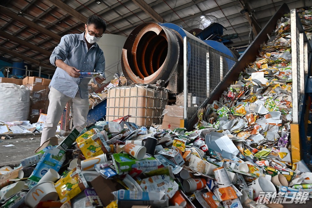 謝展寰指若「喵坊」未能繼續經運，環保署會尋找其他回收商維持服務。資料圖片