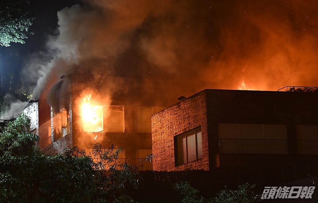 林青霞位於飛鵝山的豪宅在今年7月發生火災，大火經8小時才救熄。