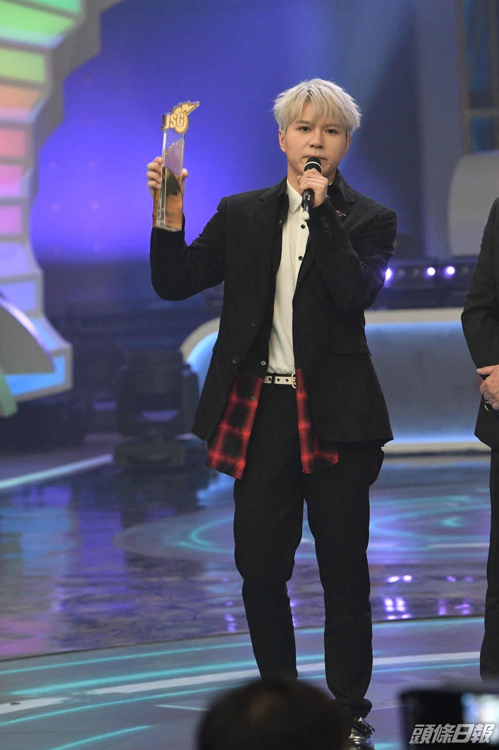 《2020年度勁歌金曲頒獎典禮》中，應智越奪唱作新人獎。