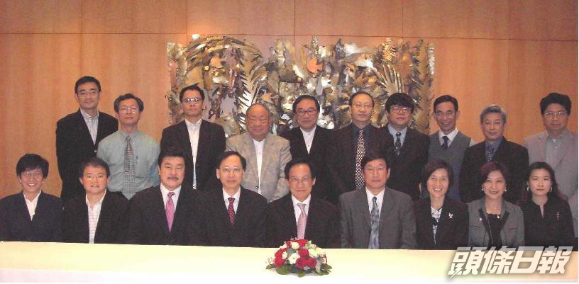 黃錦燊曾任報業評議會委員會委員。