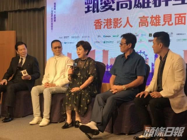 謝賢、甄珍離婚後再見亦是朋友，三年前台灣高雄電影節舉行甄珍展覽，謝賢亦特別飛到當地撐場。