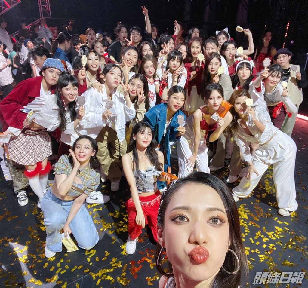 君馨自拍大合照。