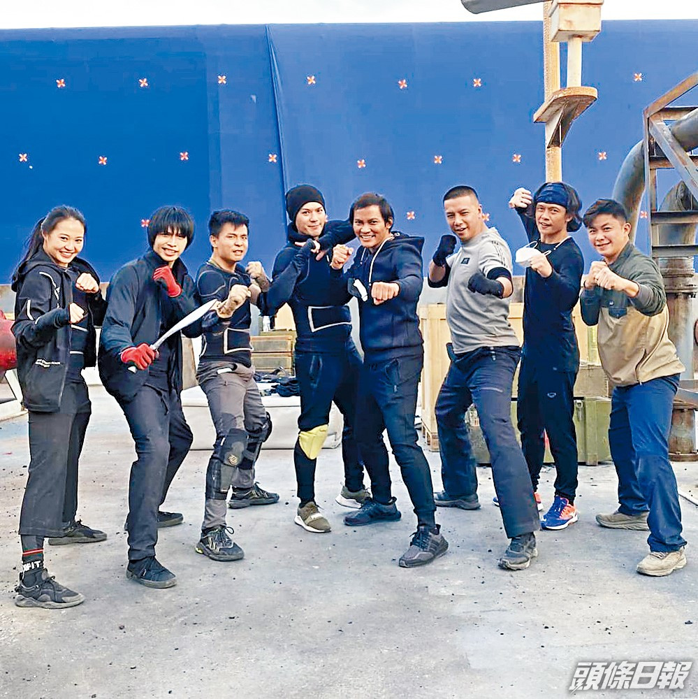 何佩珉（左一）在《轟天猛將4》擔任女二Levy Tran的替身。