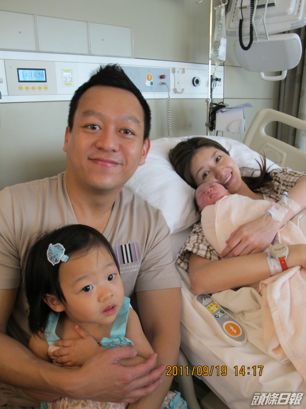 徐淑敏於2011年為黃浩誕下二女。