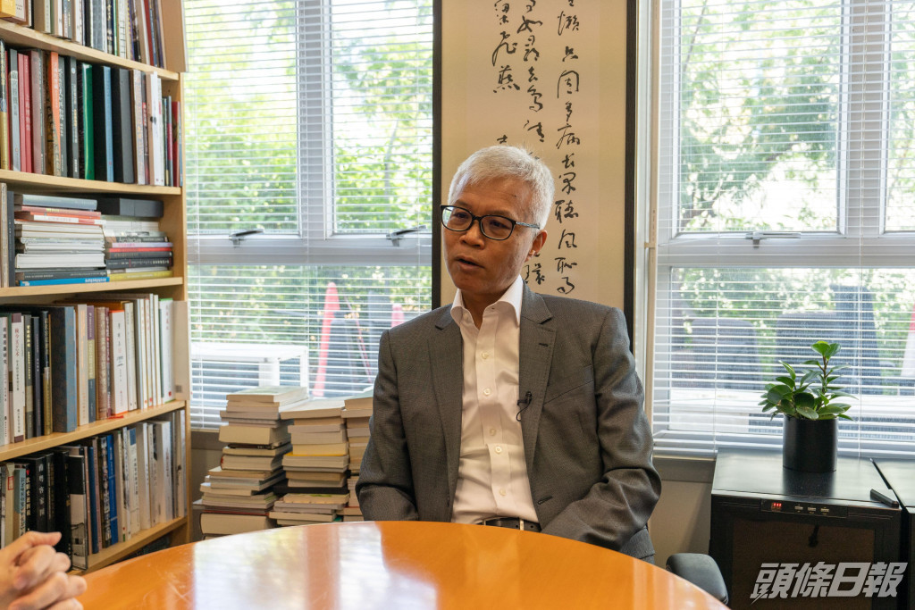 香港故宮文化博物館館長吳志華博士在該書編寫期間接受訪問。政府圖片