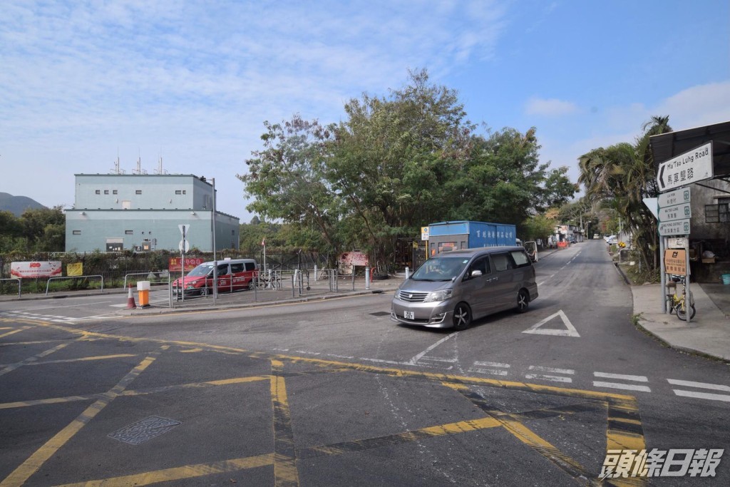古洞站擬建於馬草壟路及河上鄉路交界。