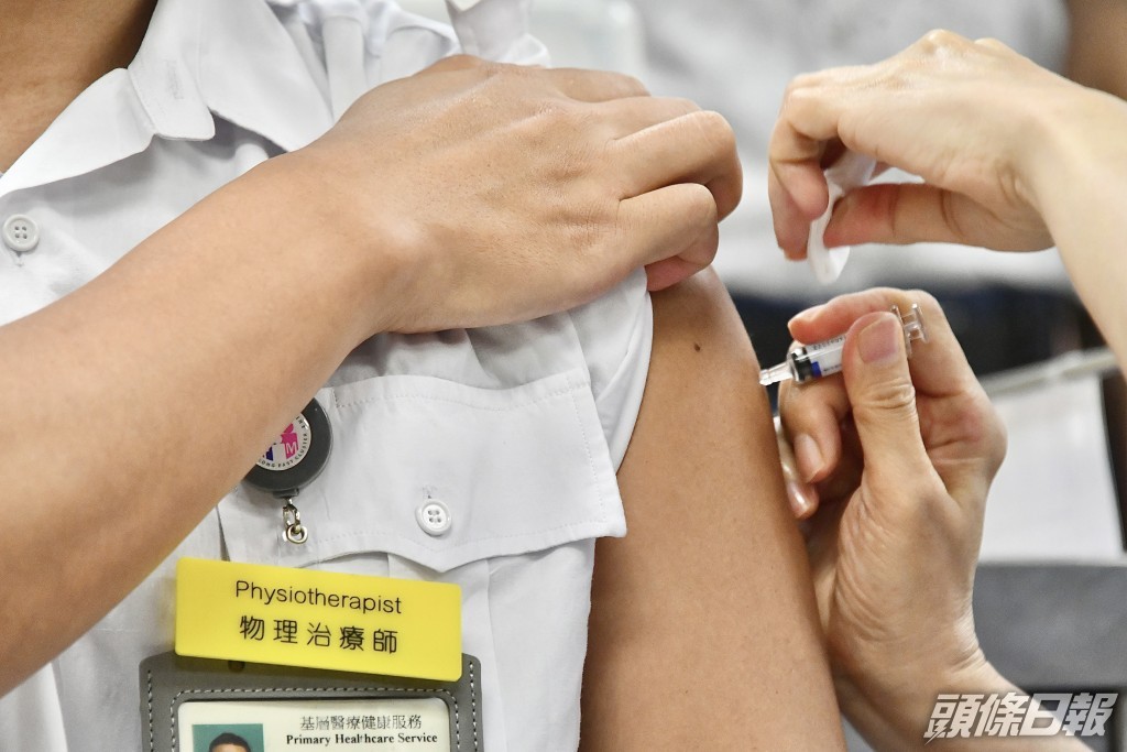 醫管局稱大部分人接種流感疫苗，一般並無其他副作用。資料圖片