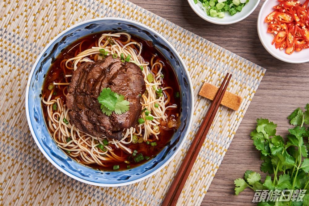 「牛肉麵」是汪爸爸的拿手菜式。