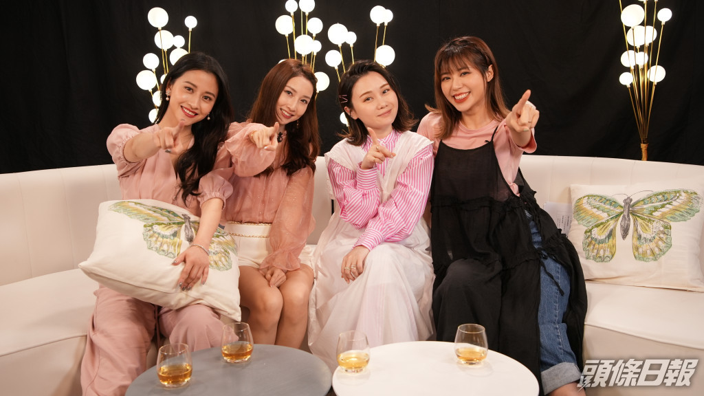  陳雅麗（左起）、李賢、譚杏藍及林泳淘齊齊主持綜藝節目《你想點呀》。