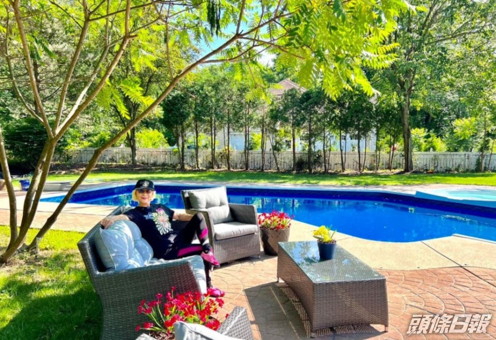 陳曼娜位於美國的豪宅擁有私人泳池。