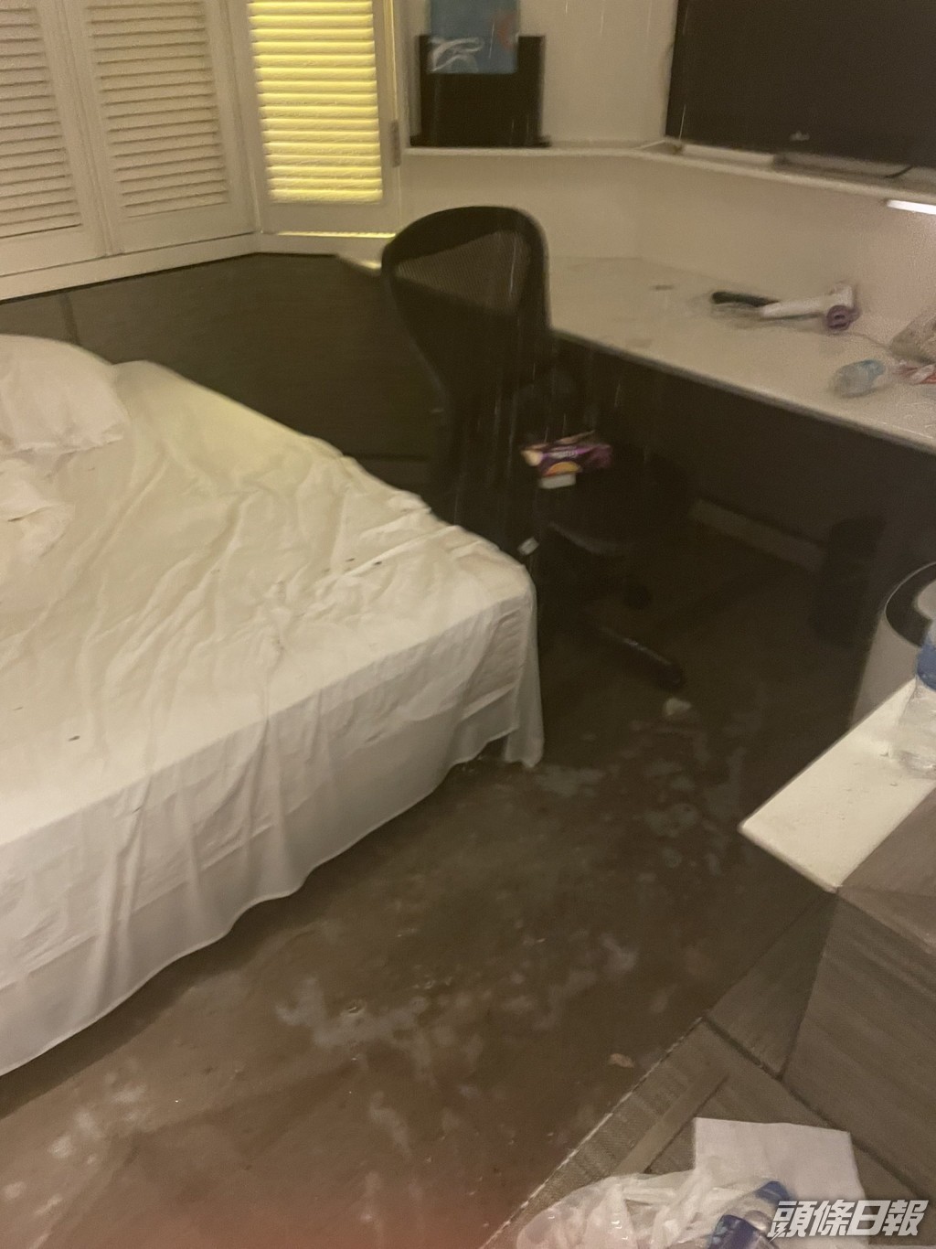 事主的房間完全濕透。@Juwon Park twitter影片截圖