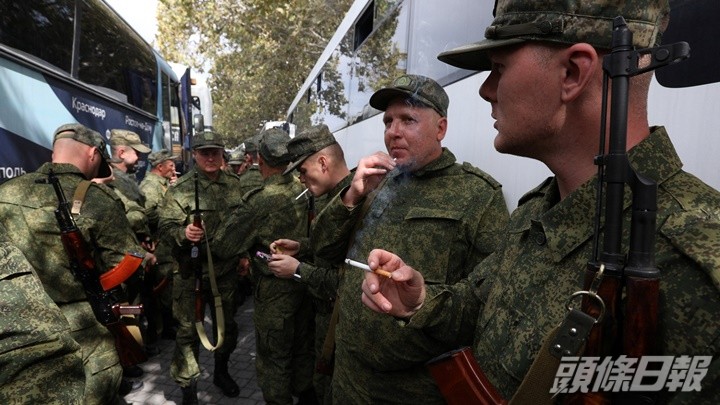 俄羅斯局部動員徵召後備軍人開始受訓。路透社資料圖片