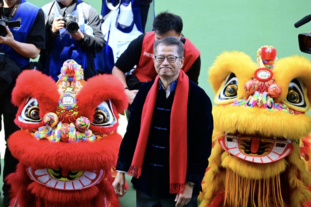 財政司司長陳茂波擔任主禮嘉賓，並為醒獅進行點睛儀式。陳極彰攝