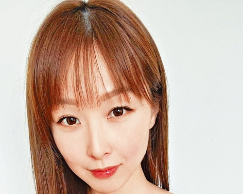 減肥後的樂瞳，更似鄰家女孩。