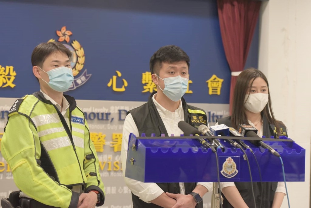 警方交代案情。