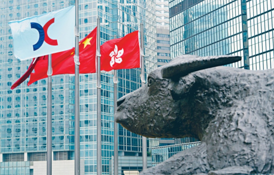 受外部因素拖累，本港股市出現回調，恒生指數今年來下跌約2%，但交易活躍，首兩月日均成交額超過2,600億港元，按年升17%。資料圖片