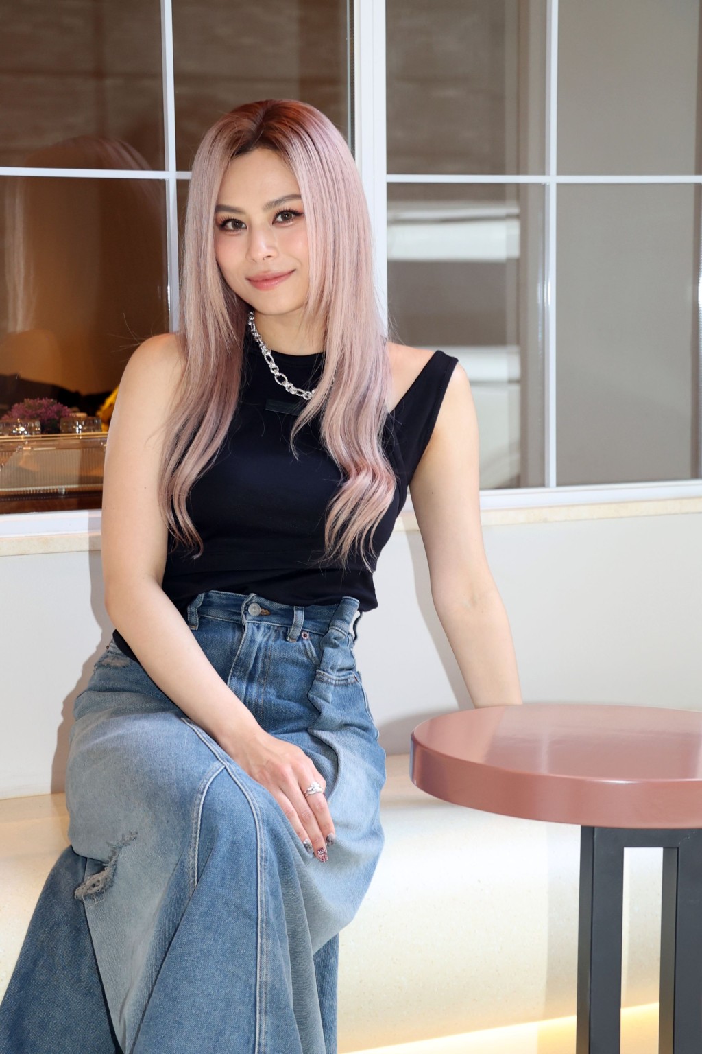 Gin Lee依家成績唔錯。