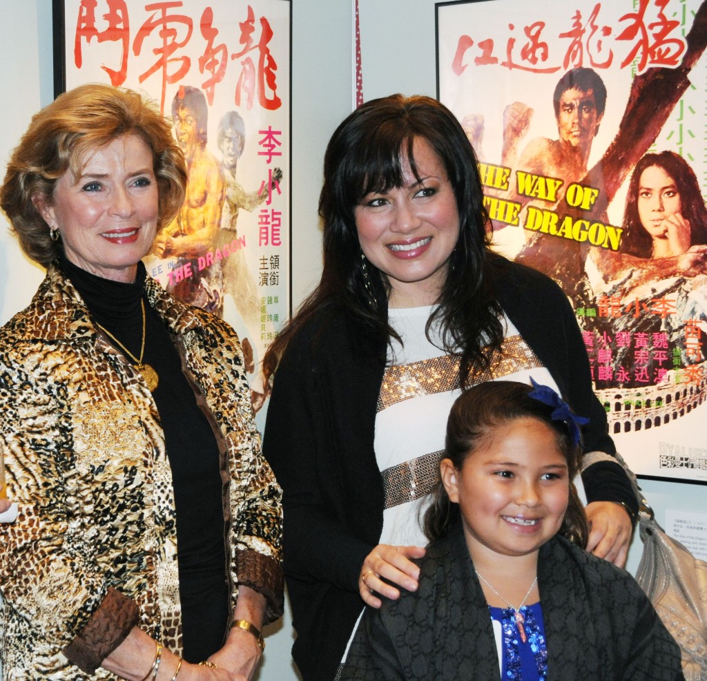 李小龍遺孀琳達（左）認為《功夫》反映當時美國觀眾仍未接受「亞洲面孔」主演。