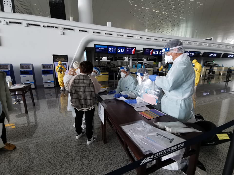 澳門指武漢58人完成檢疫準備上包機回澳門。新聞局圖片
