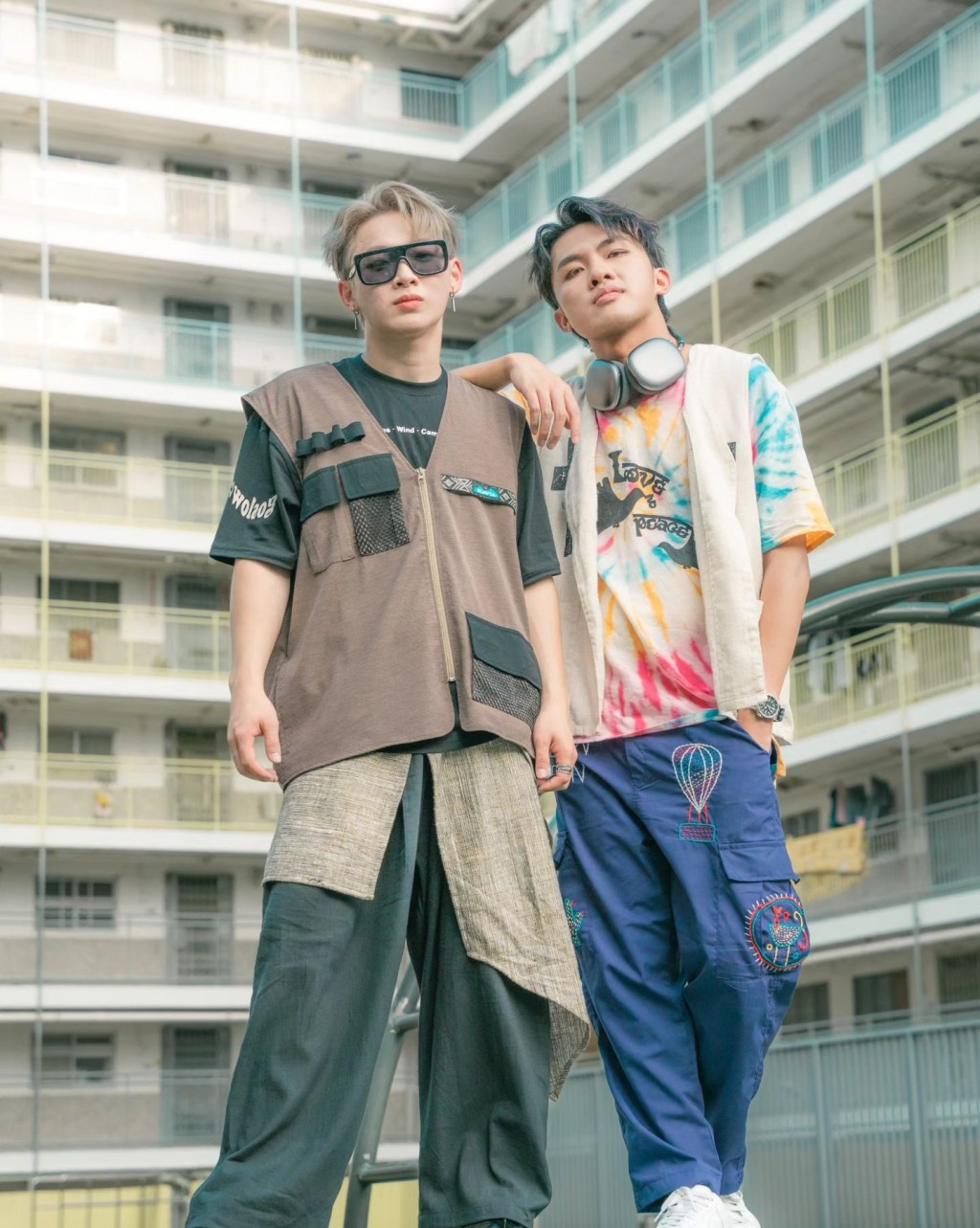 兩人去年尾推出首支合唱單曲《雞蛋仔格仔餅》，以地道小食記錄他們對香港的回憶。