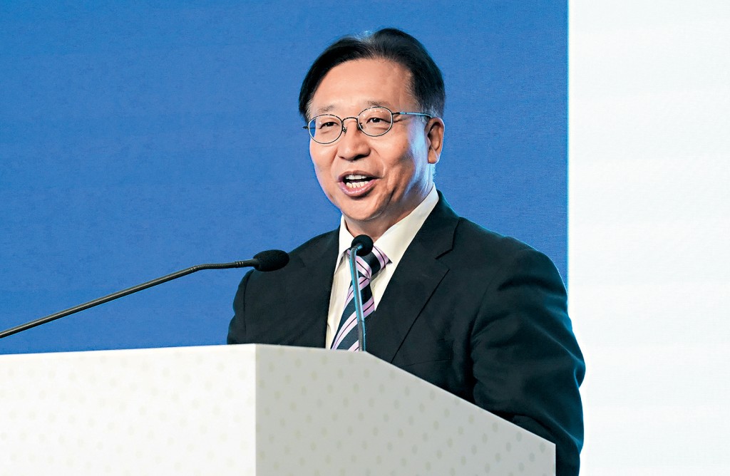 崔建春敦促伊珠麗恪守不干涉內政等國際關係基本準則，與反中亂港分子劃清界限。