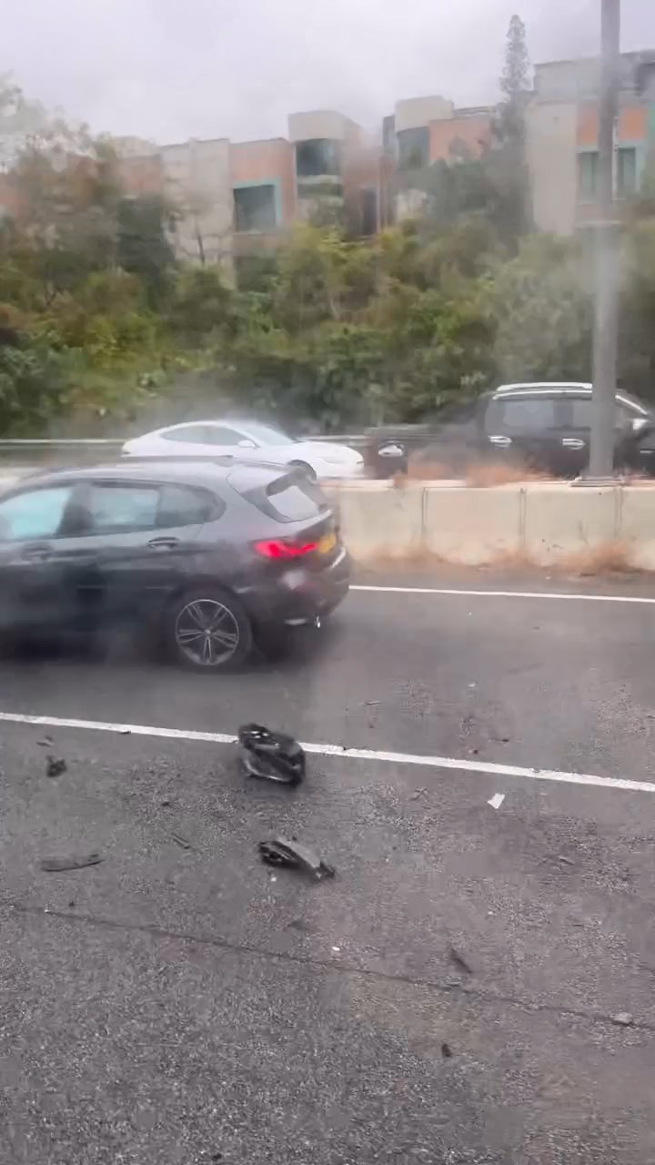 零件散落一地。網上片段截圖 零件散落一地。網上片段截圖