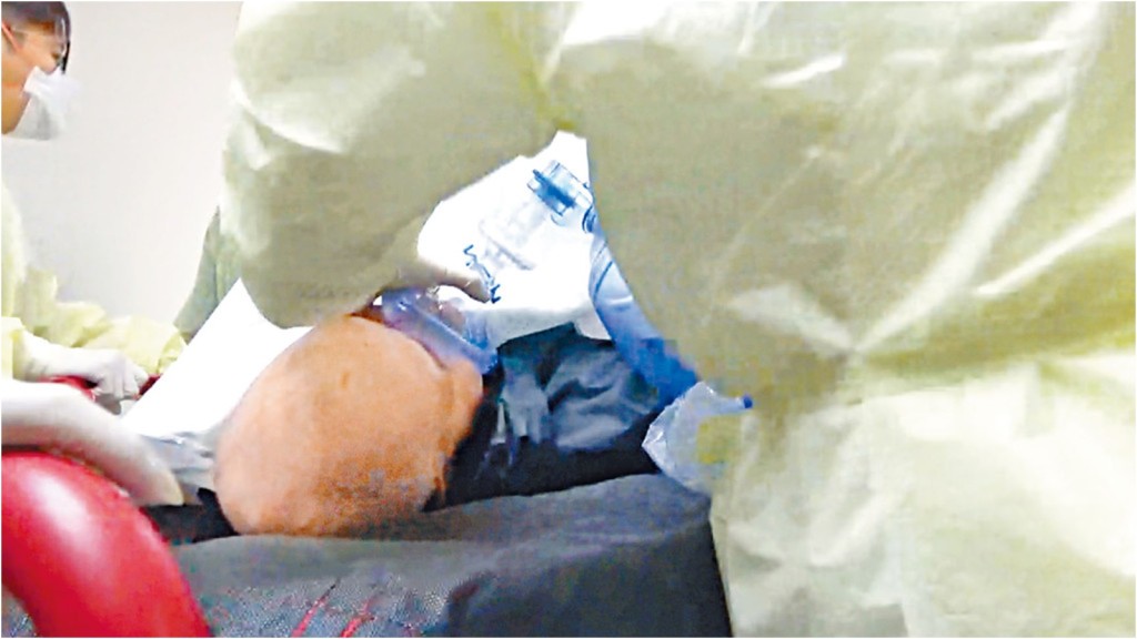 死者龍鎮球由飛行服務隊以直升機送院,惜告不治。