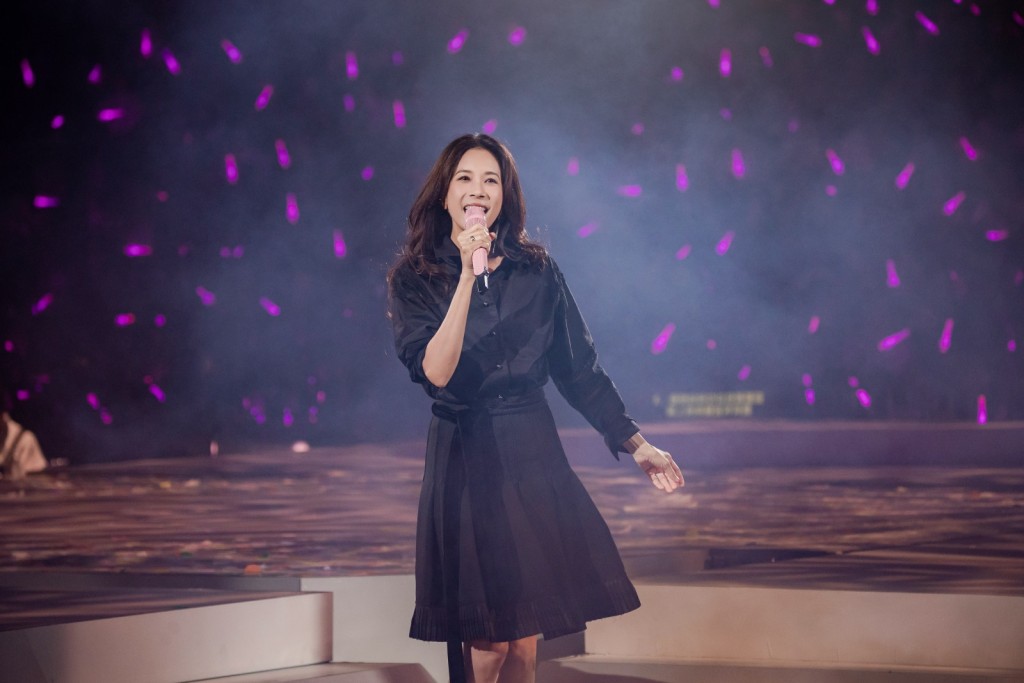 林家謙說Karen的音樂是他成長時期的重要養分,她笑稱:「唔怪得你音樂咁出色啦!」 林家謙說Karen的音樂是他成長時期的重要養分,她笑稱:「唔怪得你音樂咁出色啦!」