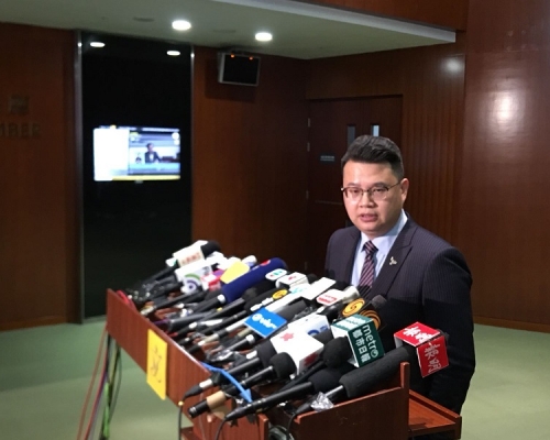 尹兆堅批評政府無動用《收回土地條例》針對囤地地產商。