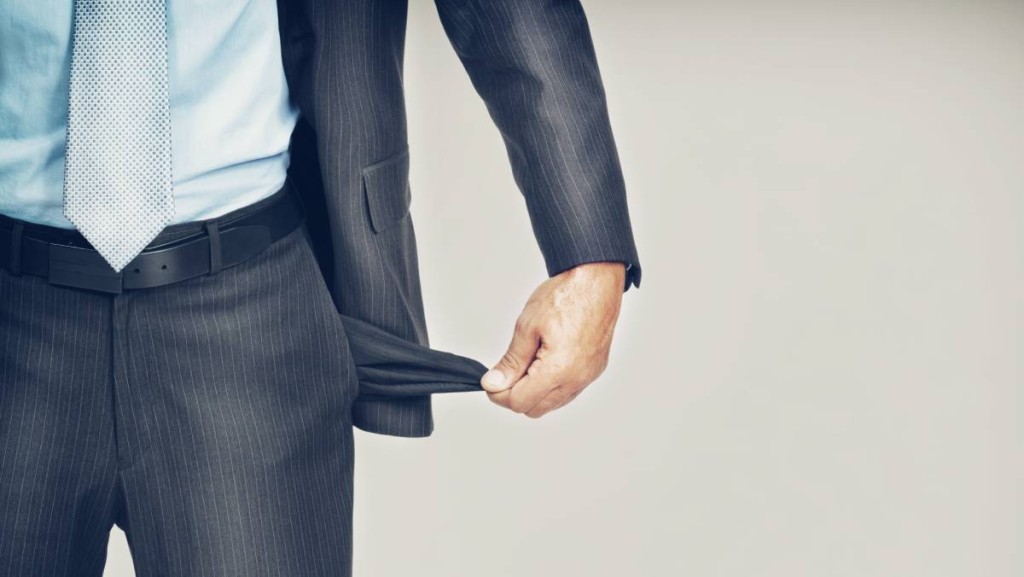 富豪輸錢 輸到無家庭地位｜周顯