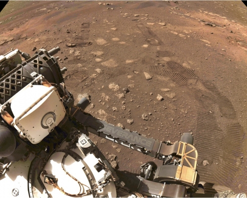 NASA資助研究表示，火星水分潛藏在地殼礦物中。AP資料圖片