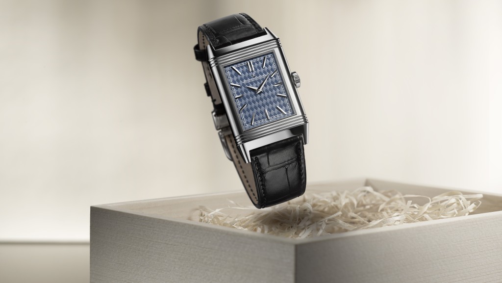 Reverso Tribute Enamel莫奈系列《总督宫》。