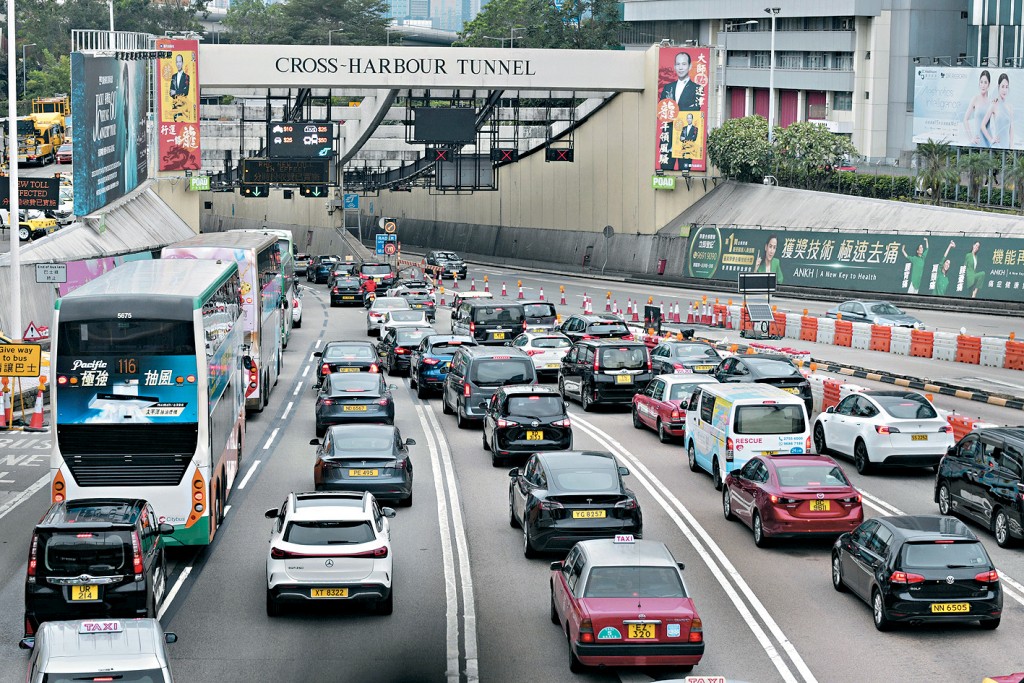 3條過海隧道已經飽和，社會關注何時興建第4條海底隧道。