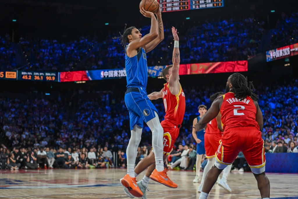 NBA中国赛独行侠vs火箭。魏国谦摄