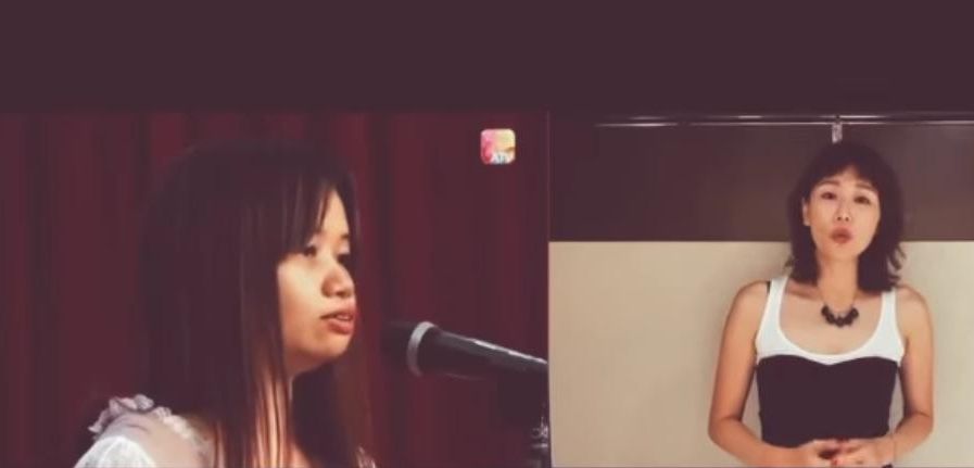 何嘉莉曾隔空同薛影儀(阿儀)對唱《兩種人》。