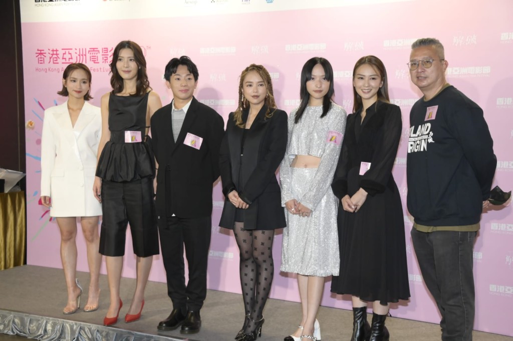 眾演員出席《緣路山旮旯》首映。