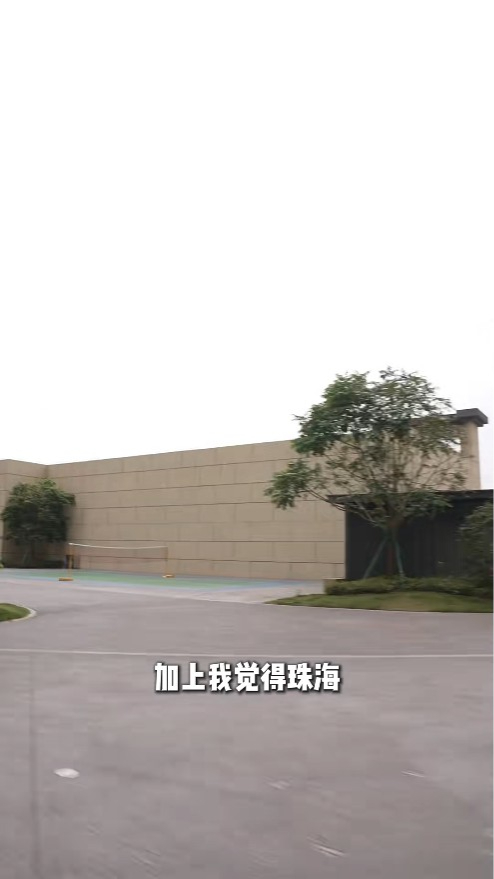 吳若希認為珠海的居住環境舒適,配套設施完善。 吳若希認為珠海的居住環境舒適,配套設施完善。