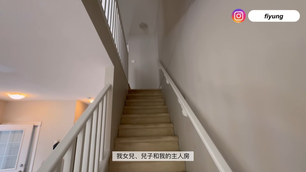 這間獨立屋樓高兩層。 這間獨立屋樓高兩層。