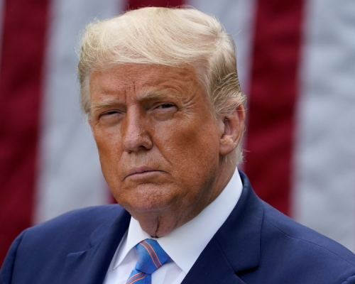 节目揭露特朗普四年前，其竞选办公室团队利用手段，企图劝阻数以百万计的非洲裔美藉选民前往投票。AP