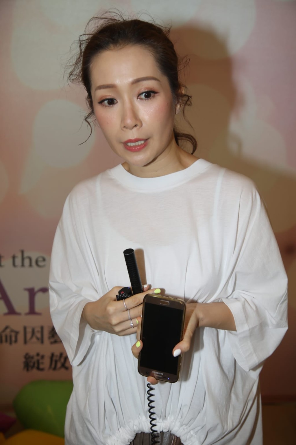 關心妍出席活動。