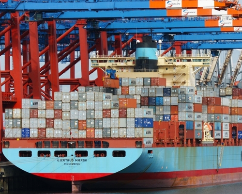 馬士基旗下貨輪「Gjertrud Maersk」有多名船員確診感染新冠病毒。這是首次有貨輪船員確診。(網圖)