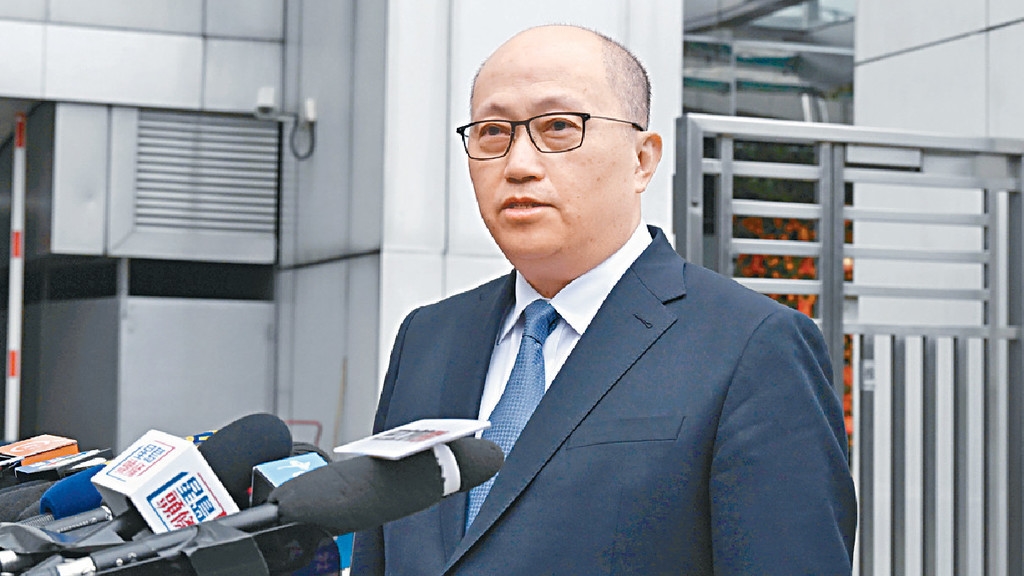 郑雁雄指全力支持特区政府依法施政，兜牢基本民生底线。资料图片