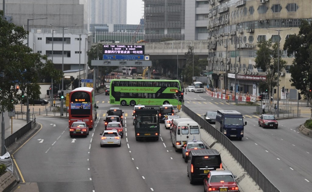 九巴電動巴士車隊已累積減少3,000公噸碳排放。何君健攝