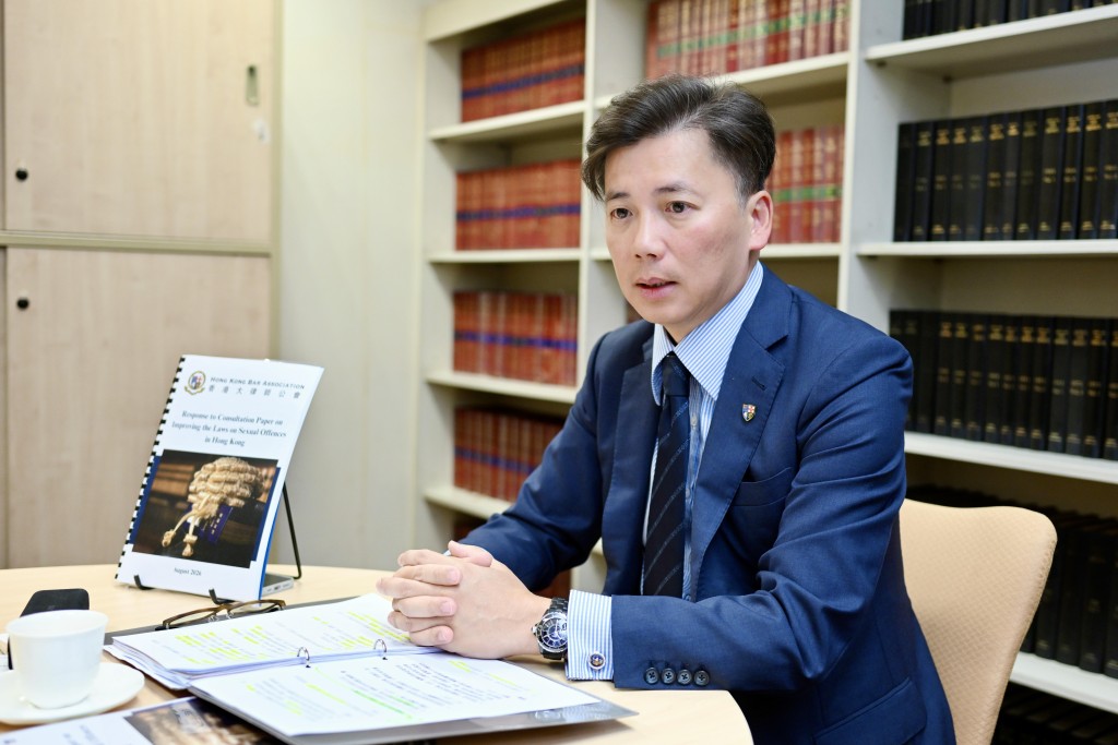 許紹鼎強調,今次性罪行檢討已經向前邁出很大一步,處理現今社會數十年來未處理的性罪行議題。劉駿軒攝 許紹鼎強調,今次性罪行檢討已經向前邁出很大一步,處理現今社會數十年來未處理的性罪行議題。劉駿軒攝