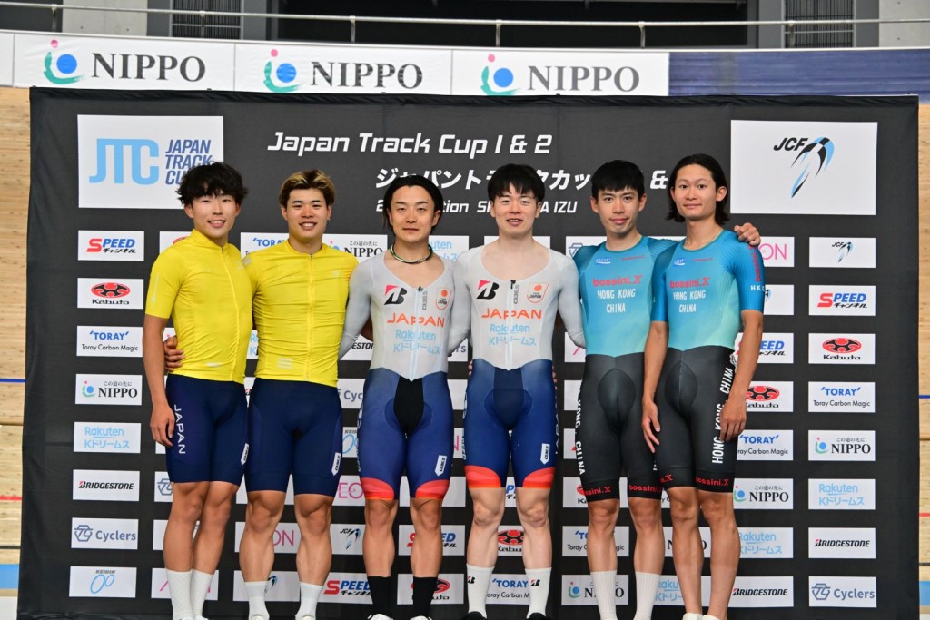 朱浚玮（右一）及曹棨光（右二）夺男子麦迪逊赛铜牌。Japan Cycling Federation