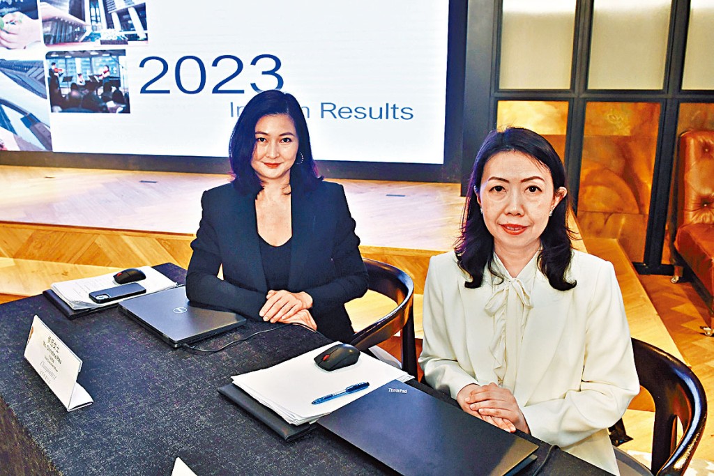 侯迅（左）表示，內地通關及消費券計劃為本地零售市道產生協同效應。