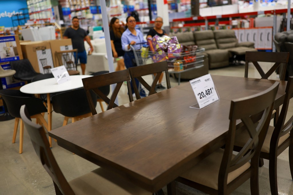 美国今年元旦起将上调木制家具的关税。路透社